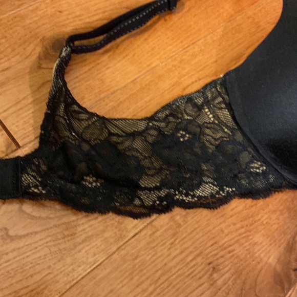 Gently used, Maidenform bra, size 34C - Picture 2 of 6